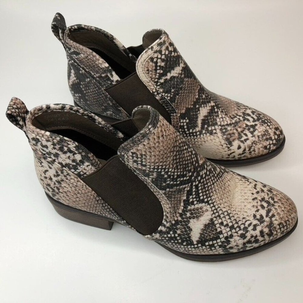 Pierre Dumas Womens Ankle Booties Size 8M Tabby 14 Brown Snake Skin Slip On - Picture 7 of 11